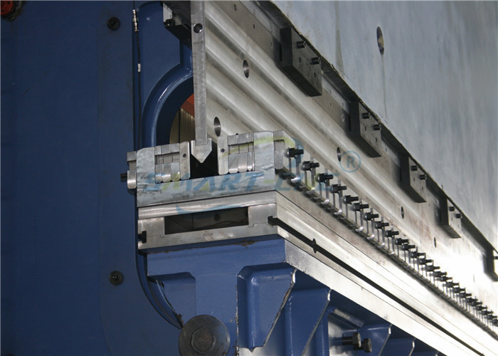 70mm/s CNC Press Brake , 1000 Ton Press Brake 3 Axis High Productivity